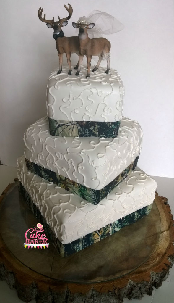 Camo themed wedding cakes
